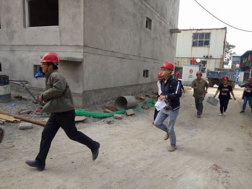 韓城分公司土建三項(xiàng)目部“觸電演練”加強(qiáng)安全管理提高防范能力