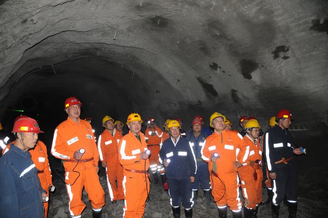 對(duì)標(biāo)先進(jìn)找不足 學(xué)習(xí)標(biāo)桿促提升