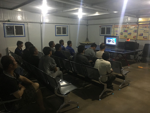 冬季施工鏖戰(zhàn)急，防寒措施保安全