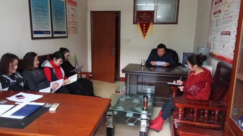 銅煤公司第二項(xiàng)目部女職工“智慧女性·書(shū)香家庭”主題讀書(shū)活動(dòng)圓滿(mǎn)開(kāi)展