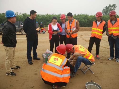 G242大荔縣公路建設(shè)路基工程順利通過(guò)市質(zhì)監(jiān)站交工驗(yàn)收