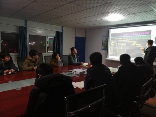 我們站在毛烏素沙漠的起點(diǎn)