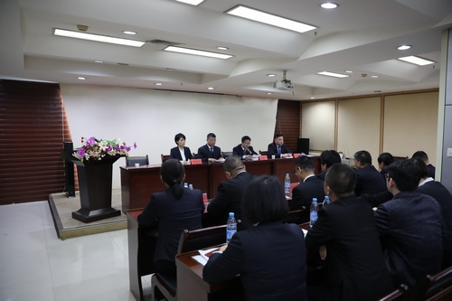 路橋分公司召開“講、敢、改”專題教育和違規(guī)收送禮金專項整治再動員會