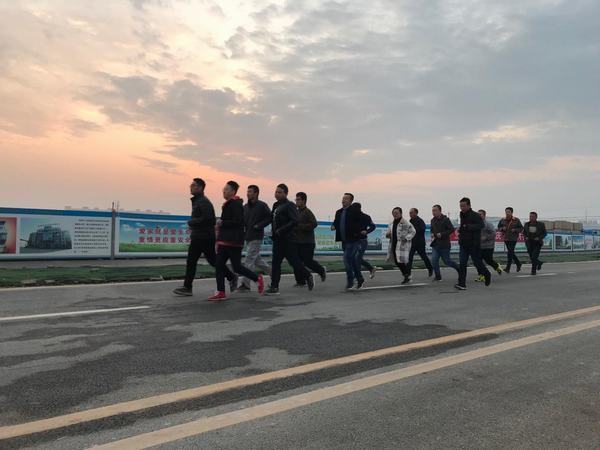 讓我們一起打造培養(yǎng)團(tuán)隊狼文化！