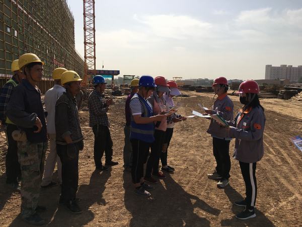 瞧，我們項目部的“新生”力量