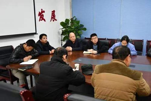 陜煤建設(shè)銅煤公司第二十三項目部承建的銅煤1#2#小區(qū)水仙居等商業(yè)部分順利通過交付