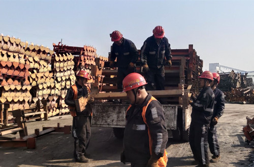 陜煤建設(shè)機(jī)電安裝公司神府項(xiàng)目部“兩手抓”力保施工安全進(jìn)度