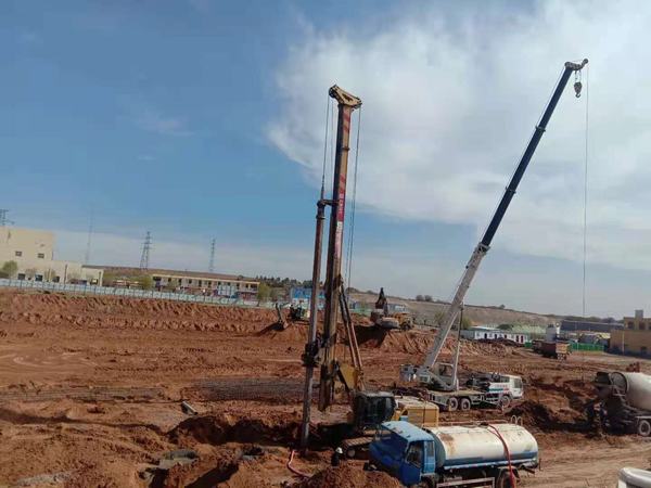 陜煤建設(shè)韓城分公司土建九項(xiàng)目部多聚并措高效優(yōu)質(zhì)推進(jìn)工程施工進(jìn)度