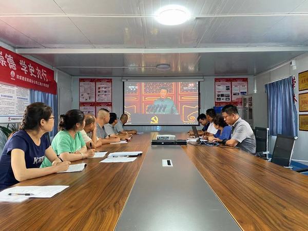 陜煤建設(shè)韓城分公司土建六項(xiàng)目部持續(xù)開展“學(xué)黨史強(qiáng)內(nèi)功  抓安全提增效”活動(dòng)