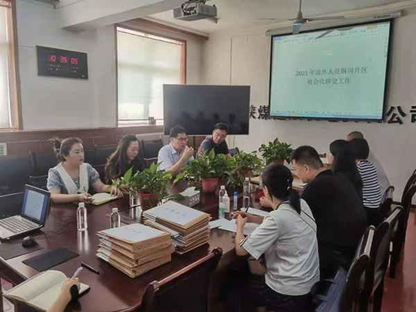 司正林在機(jī)電安裝公司調(diào)研指導(dǎo)工作