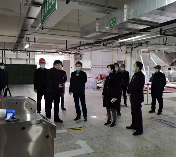 彬州市市長陳加寶、副市長張虹一行蒞臨銀西高鐵彬州東站前廣場項目指導(dǎo)工作