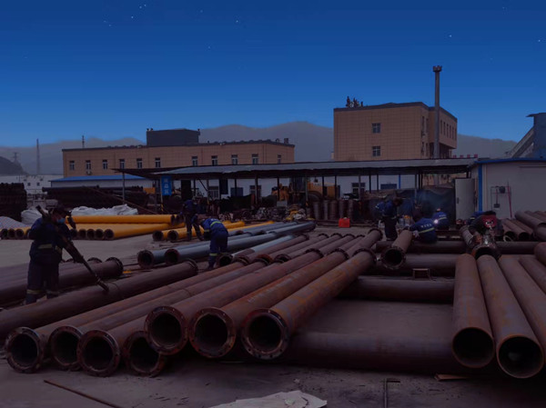 陜煤建設(shè)咸陽分公司安裝項(xiàng)目部：加班加點(diǎn)趕工期，齊心協(xié)力搶進(jìn)度