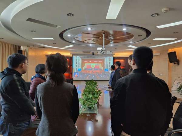 陜煤建設(shè)內(nèi)蒙古分公司：開(kāi)展《邁進(jìn)新征程 建功新時(shí)代》主題黨課