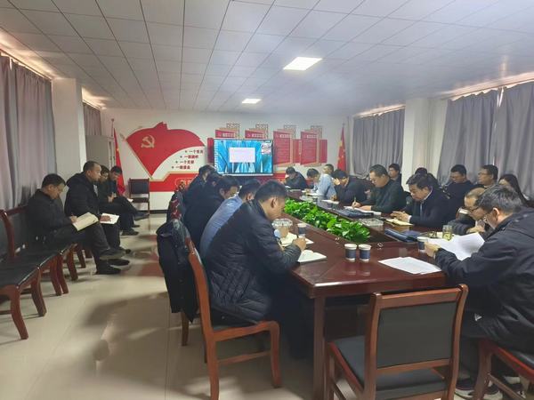 陜煤建設煤礦運營服務分公司：談話敲警鐘 風清過元旦