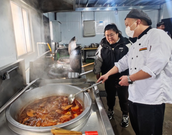 陜煤建設(shè)礦建三公司：“深夜食堂”營(yíng)造“家的味道”