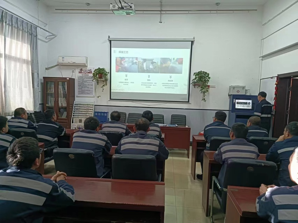 陜煤建設(shè)洗選煤運(yùn)營(yíng)公司澄合山陽運(yùn)營(yíng)項(xiàng)目部：三心并舉嚴(yán)要求 完善設(shè)備保生產(chǎn)