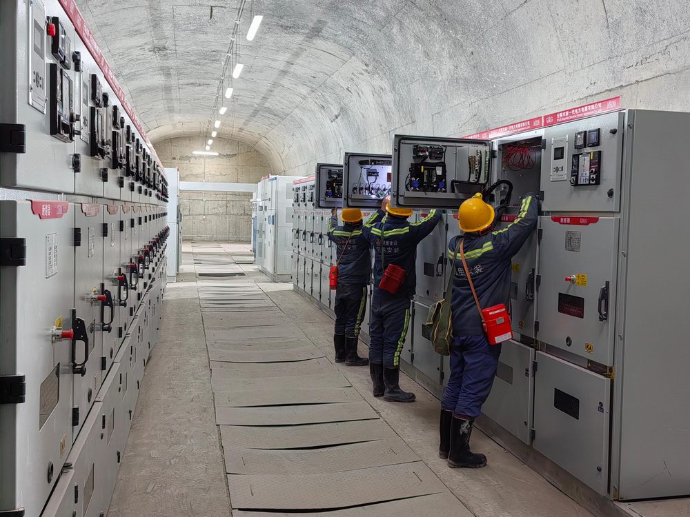 陜煤建設(shè)機(jī)電安裝公司酒鋼項(xiàng)目部：電氣安裝圓滿收官，安全質(zhì)量鑄就口碑