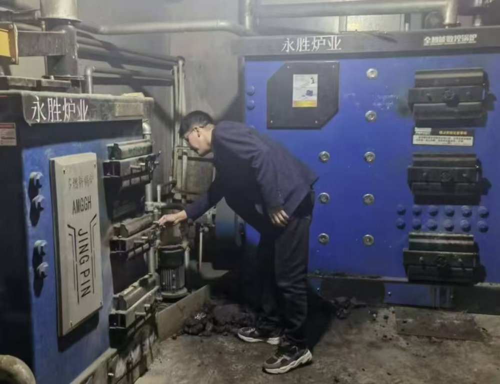 陜煤建設(shè)煤礦運(yùn)營(yíng)服務(wù)分公司：情暖寒冬 全力護(hù)航